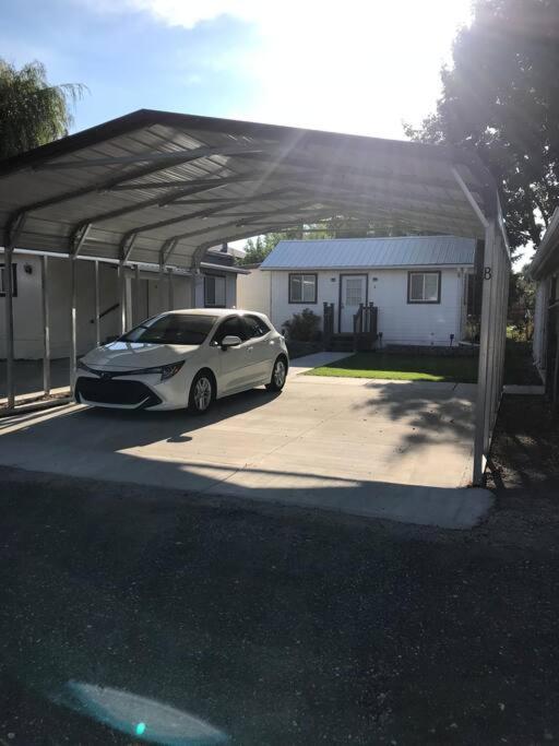 Cozy Cottage House B With Double Carport Twin Falls Bagian luar foto
